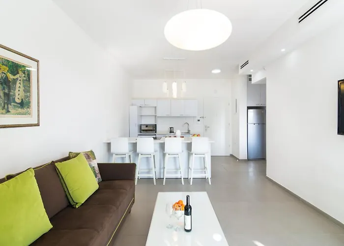 Hilton Bay Apartment With The Shelter